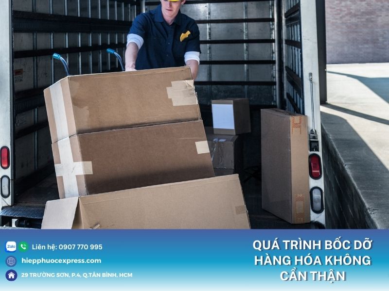 qua trinh boc do hang hoa thieu chuyen nghiep