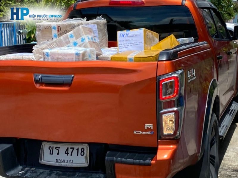 Vận chuyển Thái Lan Việt Nam giá rẻ